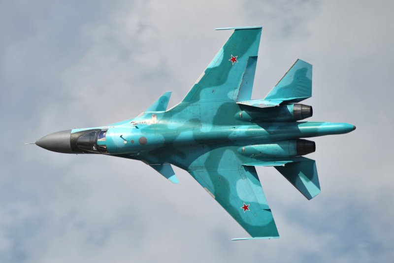 Истребитель Су 27 сверху
