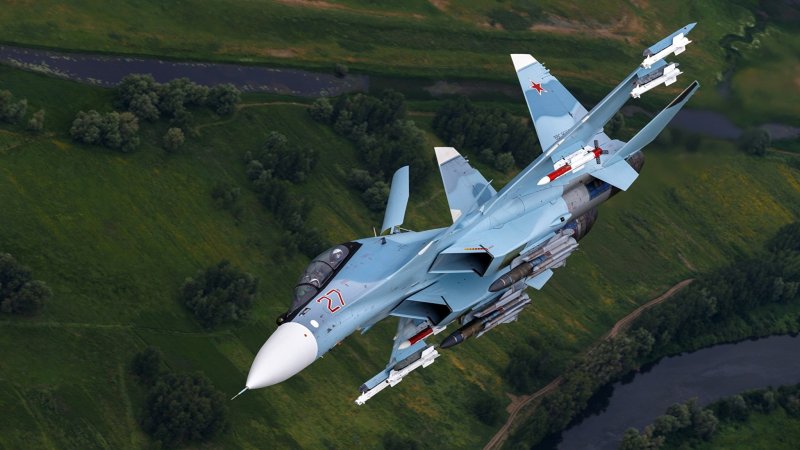 Истребитель Су-30см
