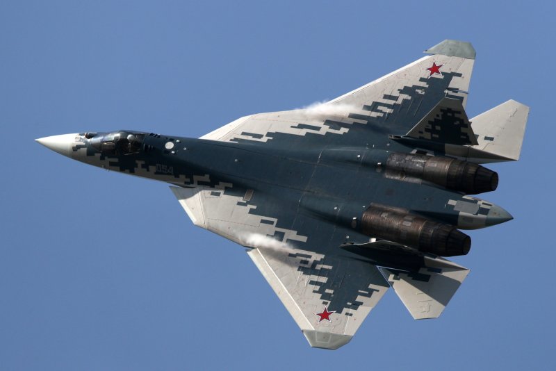 Истребитель 5 поколения России Су-57