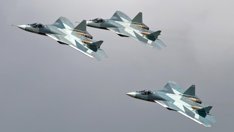 Самолет пятого поколения Су-57