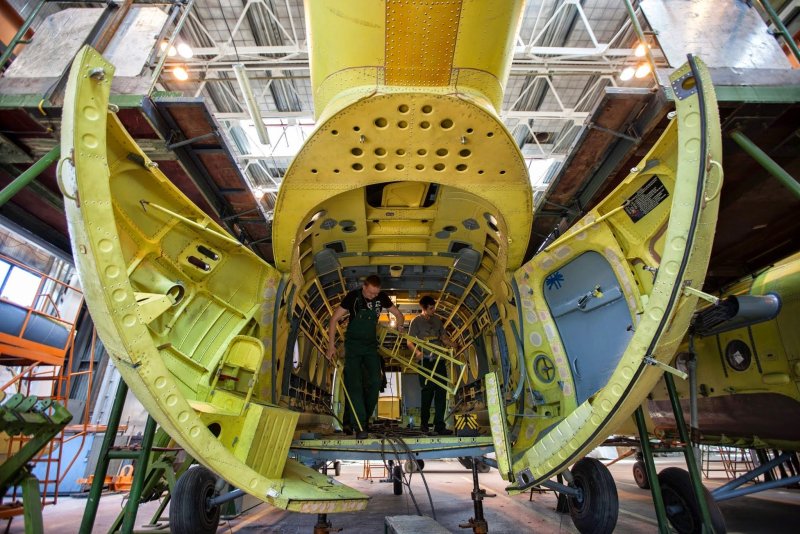 Сборка вертолета ми-8