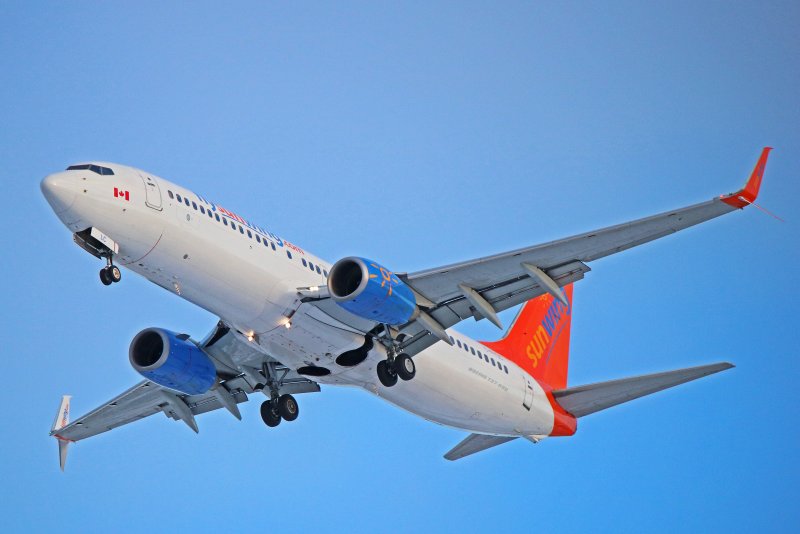 Самолет 737-800