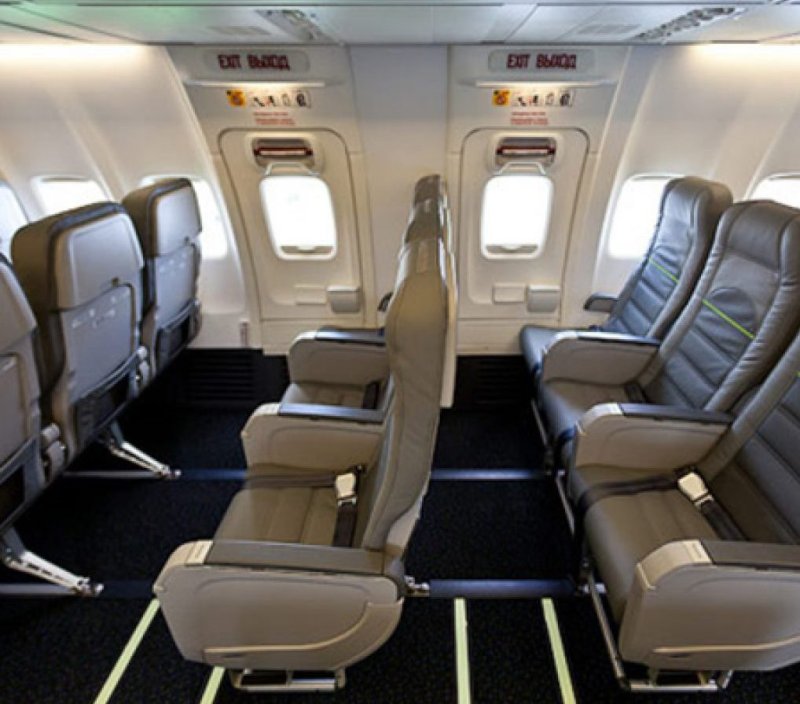 Салон самолёта Боинг 737-800