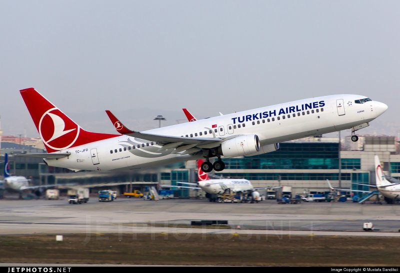 Боинг 737 Туркиш Эйрлайнс