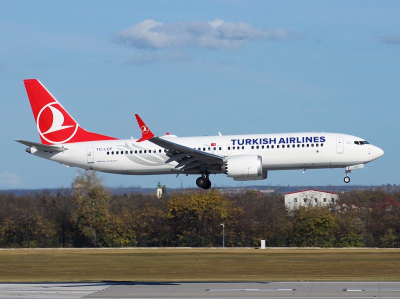 Боинг 737 Туркиш