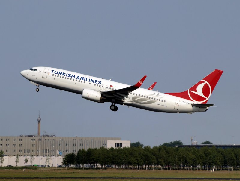 Боинг 737 турецкие авиалинии
