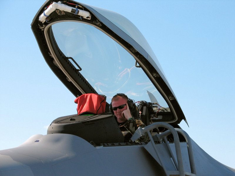 F-22 фонарь кабины
