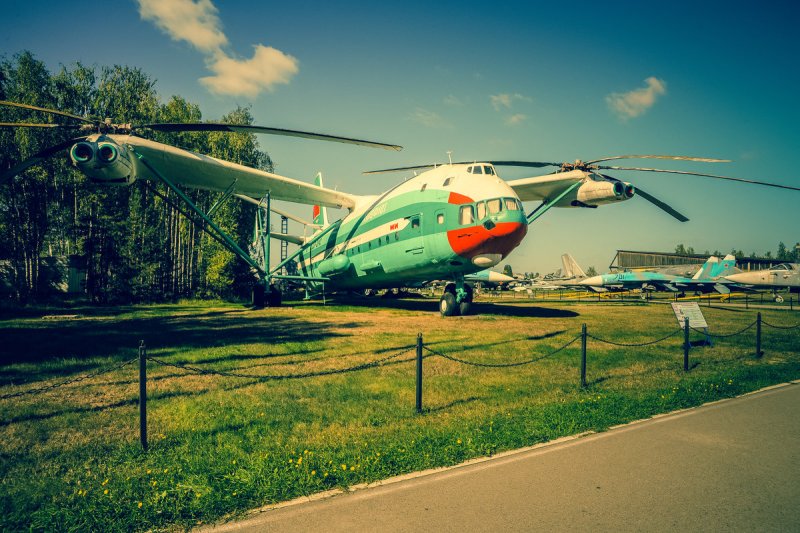 Самый большой вертолет в мире ми 12