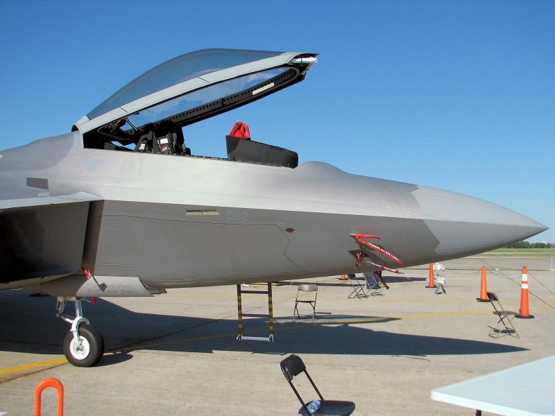 F-22 Raptor фонарь