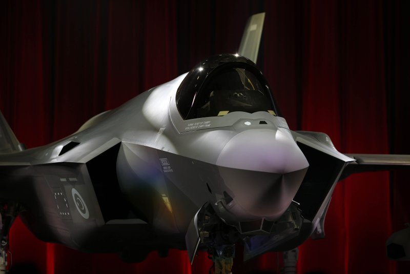 Турция самолет f35 бомбардировщик