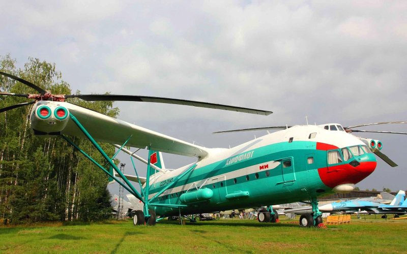 Ми-12 вертолёт