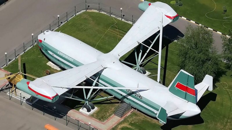 Самый большой вертолет в мире ми 12