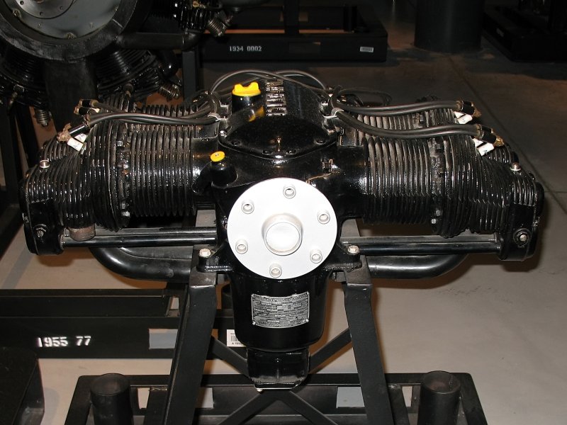 Hirth 3701
