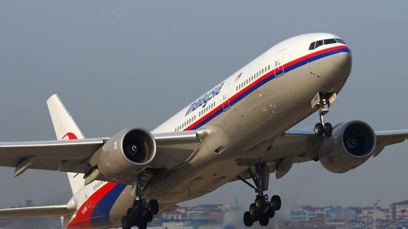 Боинг 777 200 er 9m MRD