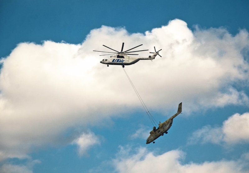 Чинук на внешней подвеске ми-26