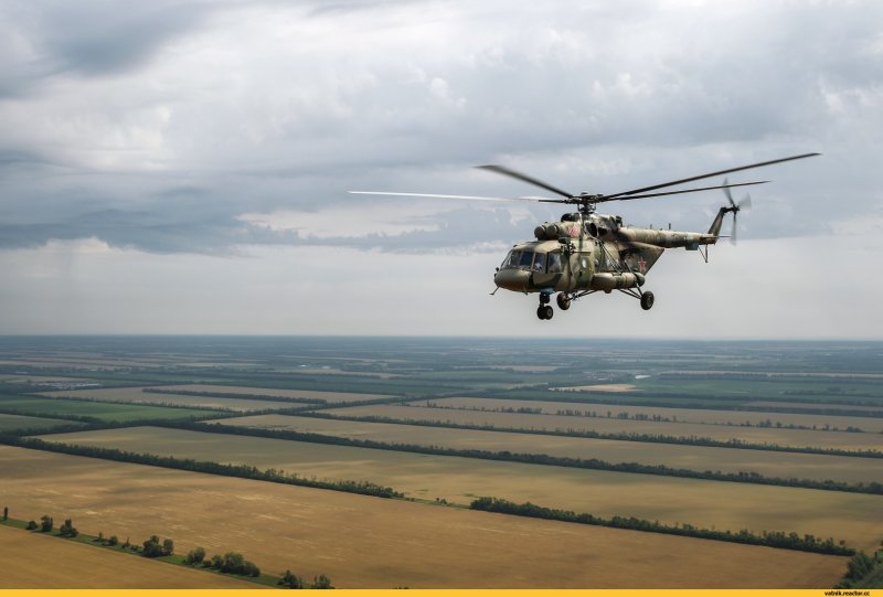 Военные вертолеты над Краснодаром