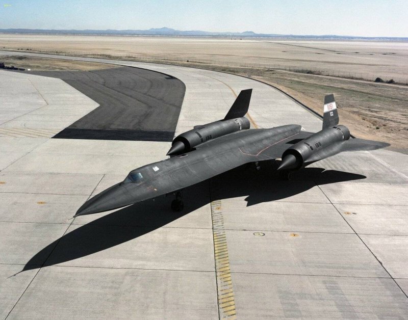 Самолет SR-71 Blackbird