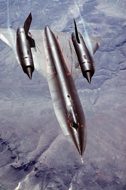 Самолет Lockheed SR-71 Blackbird