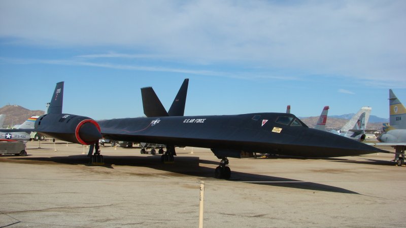 SR-71 черный Дрозд