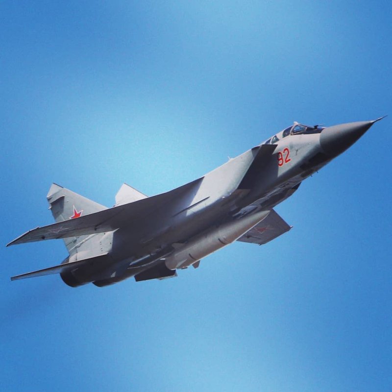 Миг-31 сверхзвуковой самолёт