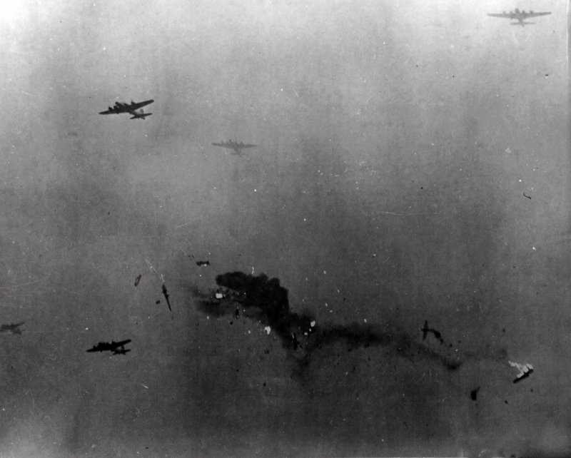 B-17 бомбардировка