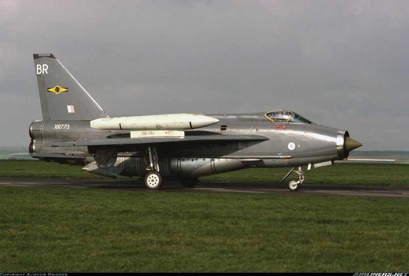 English Electric Lightning f.6