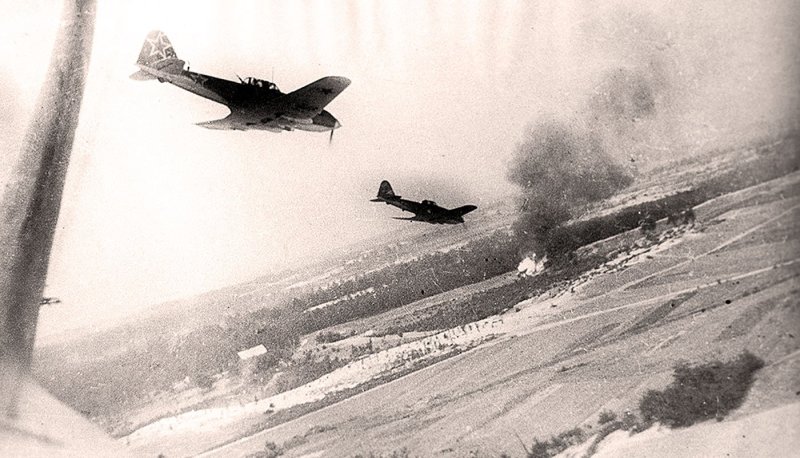 Штурмовики ил - 2 атакуют 1944