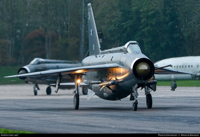 Самолёт English Electric Lightning f6
