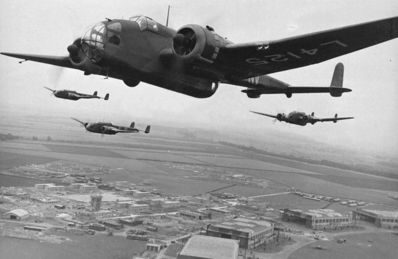 Бомбардировщик Handley Page Hampden