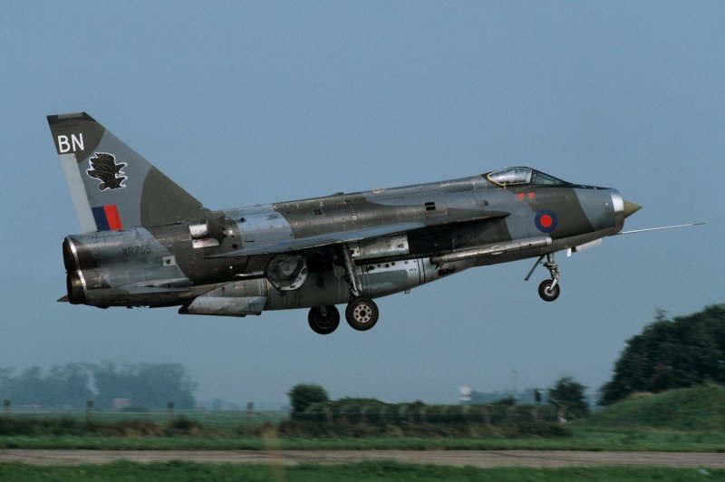Лайтнинг f.6