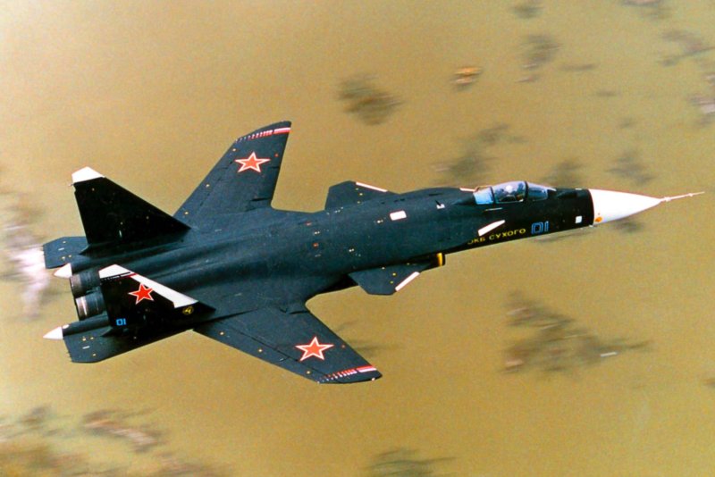 Самолет Беркут Су 47