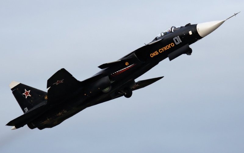 Экспериментальный истребитель Су-47 «Беркут»
