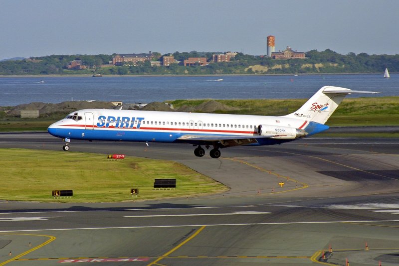 MCDONNELL Douglas DC-9-87