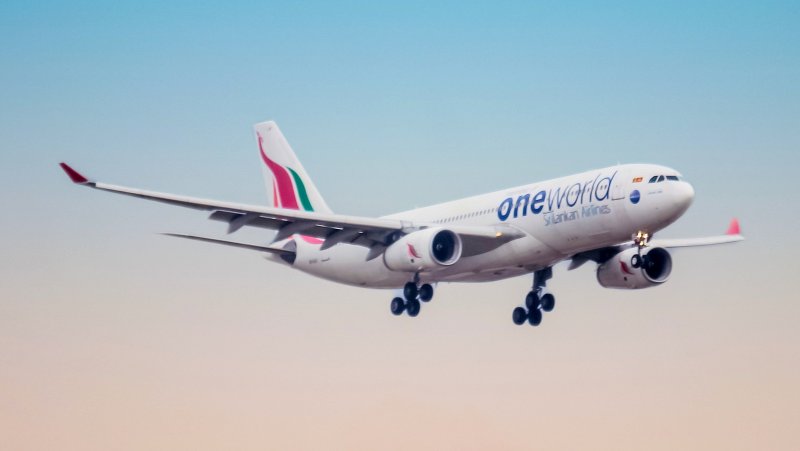 Srilankan Airlines (ul 534) самолет: Airbus a330-300