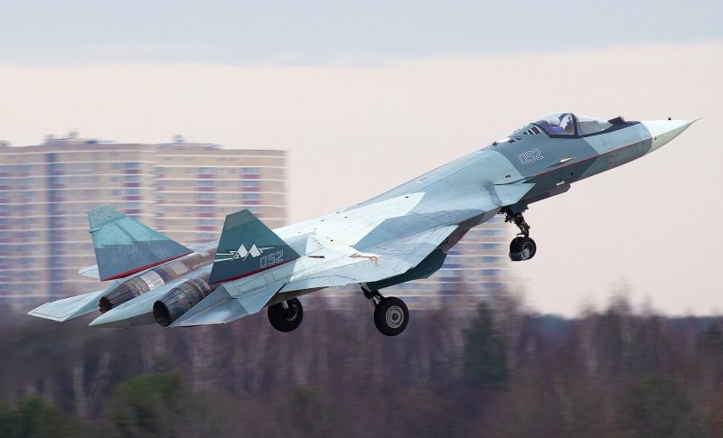 Су-57 двухдвигательный реактивный самолёт
