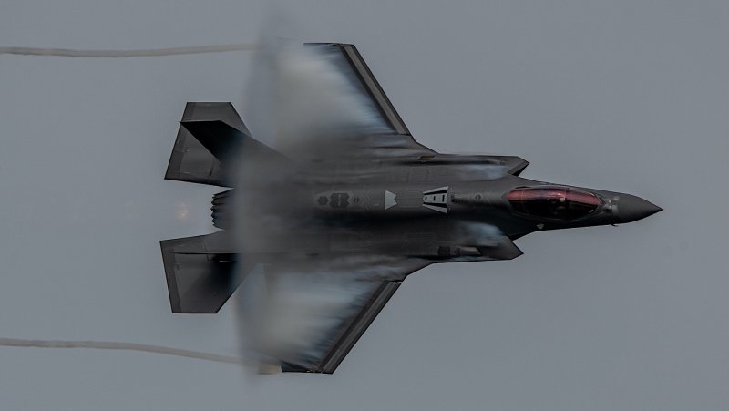 F 35 Lightning 2