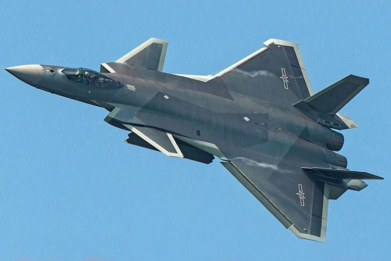 J-20 истребитель пятого поколения