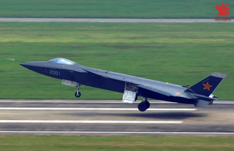 Самолет Chengdu j-20