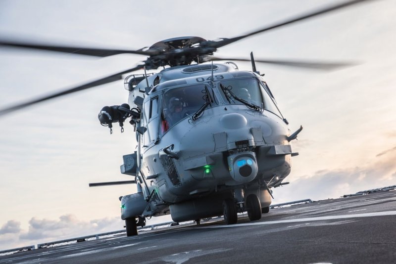Вертолет NH 90 ВМС