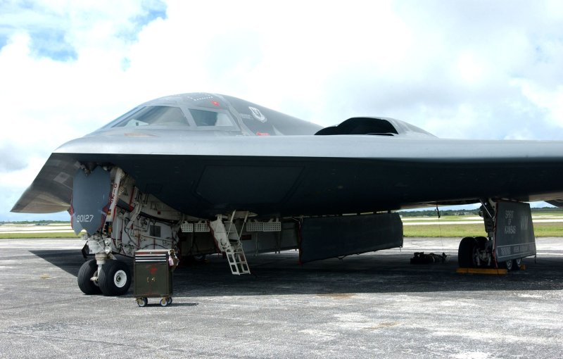 B-2 Spirit: стелс-бомбардировщик