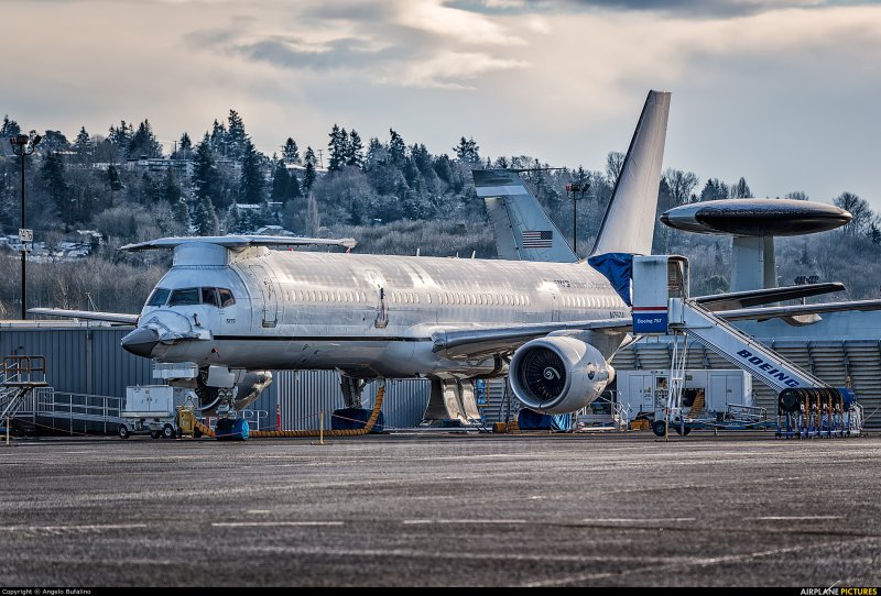 Kingsfield Airfield Airport