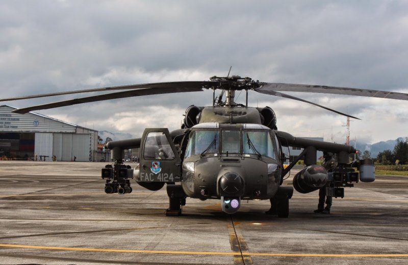 Uh-60 Black Hawk с вооружением