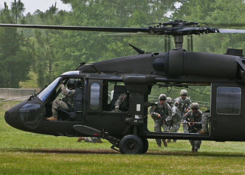 Uh 60 Black Hawk без дверей