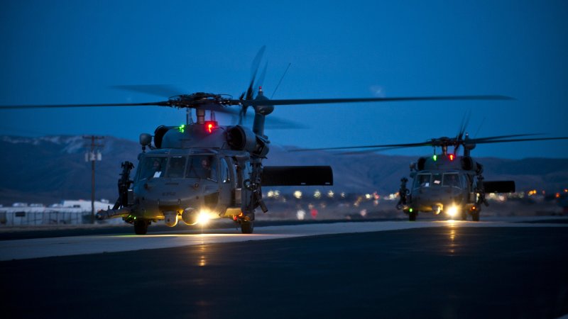 Боевой Sikorsky uh-60 Black Hawk