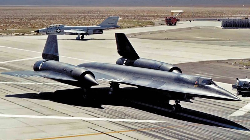 Локхид a-12 и SR-71