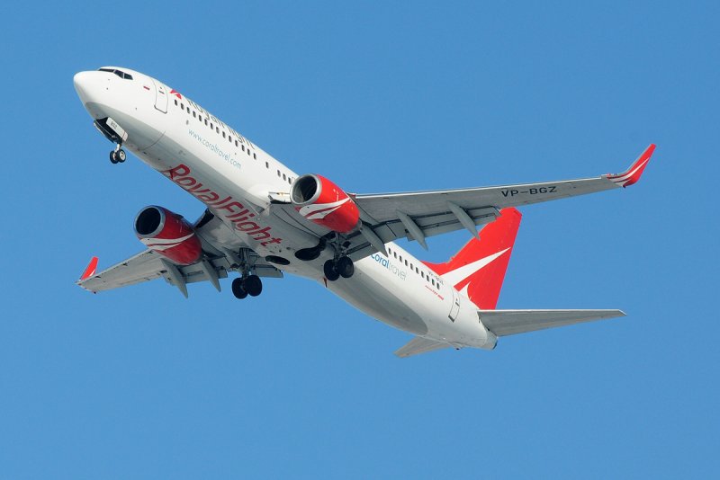 Роял Флайт 737