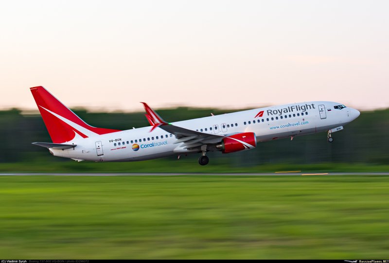 Боинг 737-800 Роял Флайт