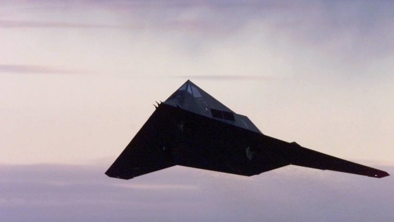 F117 vs b2 Spirit