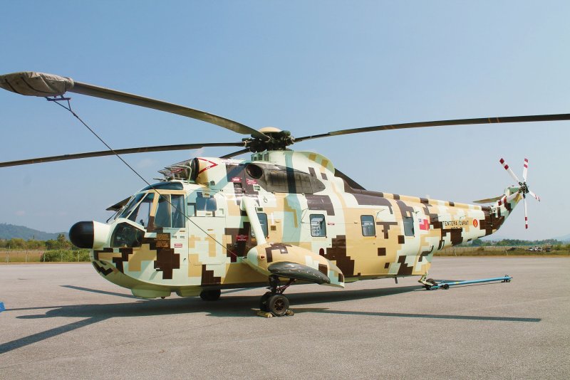 Ми-16 вертолет