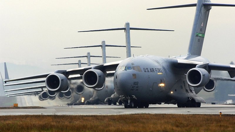 MCDONNELL Douglas c-17 Globemaster III